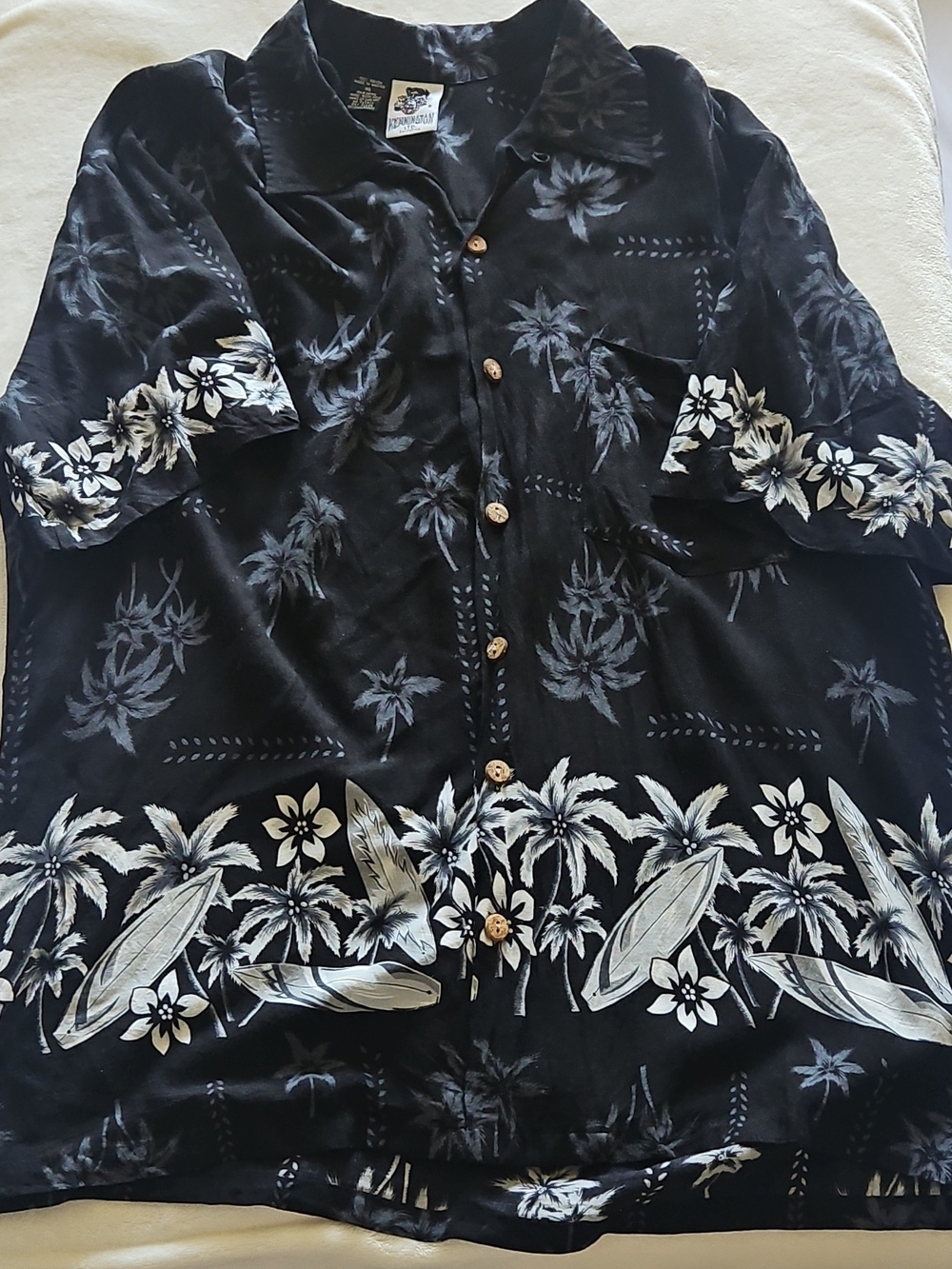 Vintage Kennington Ltd.Black Hawaiian Print Short-Sleeve Shirt